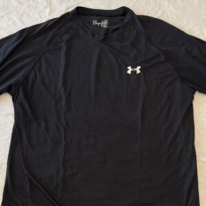 Under Armour Men's Black Short Sleeve Tee